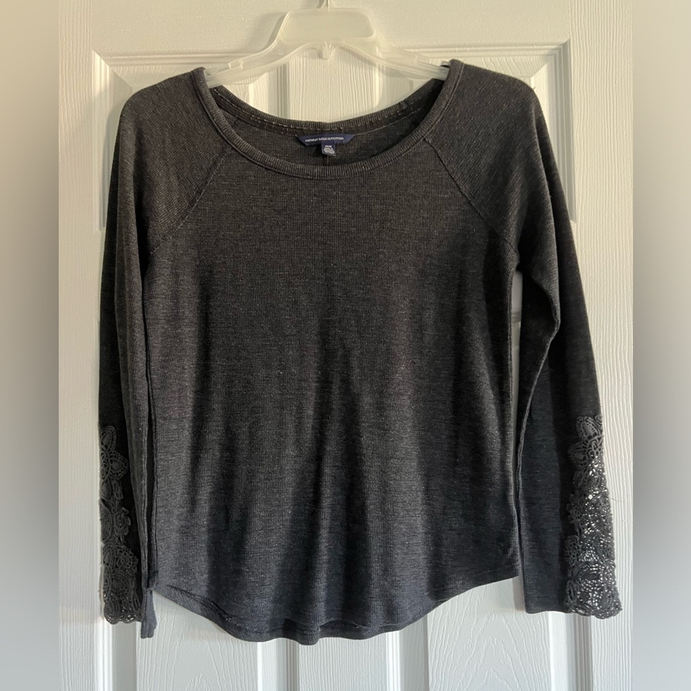American Eagle Long Sleeve Top